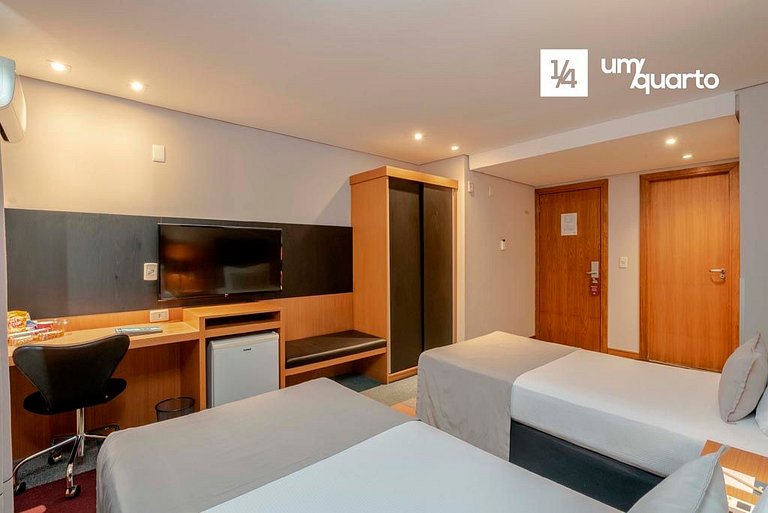 Loft Batel by ¼ UmQuarto.