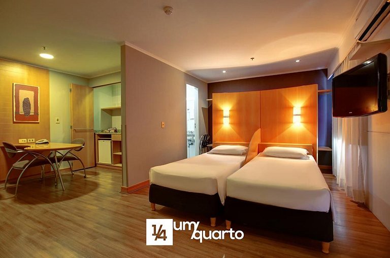Loft Ibirapuera by ¼ UmQuarto.