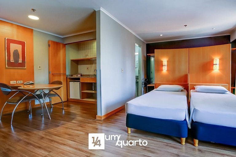 Loft Ibirapuera by ¼ UmQuarto.