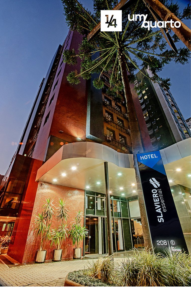Loft Próx. Shopping Curitiba by ¼ UmQuarto.