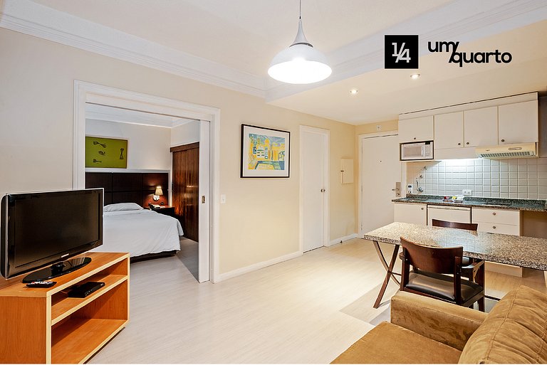 Loft Próx. Shopping Curitiba by ¼ UmQuarto.