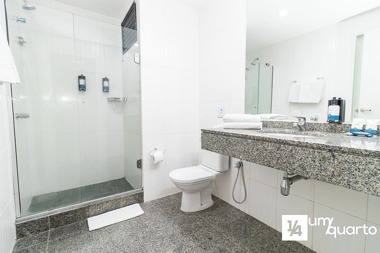 Loft Próx. Shopping Curitiba by ¼ UmQuarto.