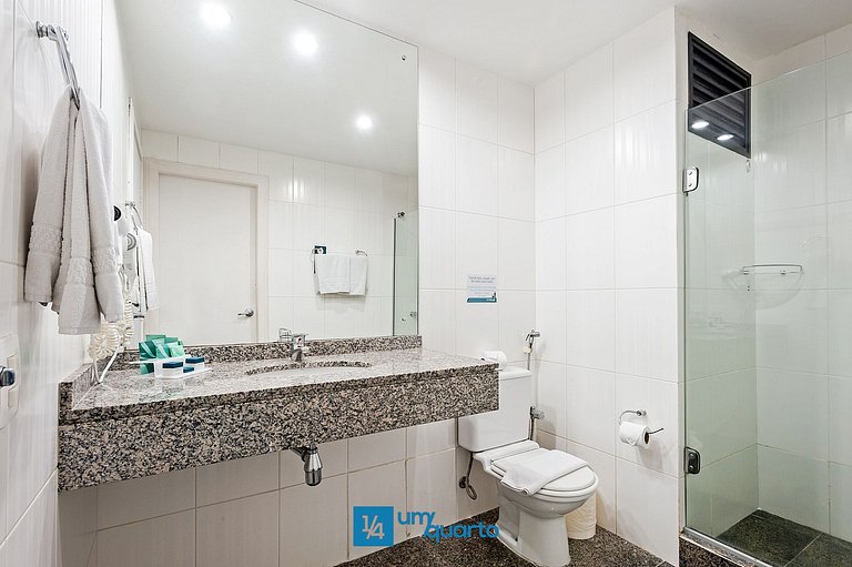 Loft Próx. Shopping Curitiba by ¼ UmQuarto.
