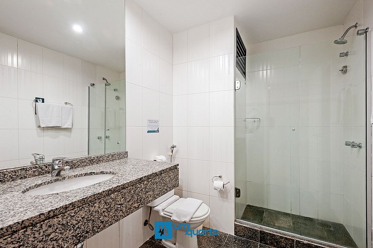 Loft Próx. Shopping Curitiba by ¼ UmQuarto.