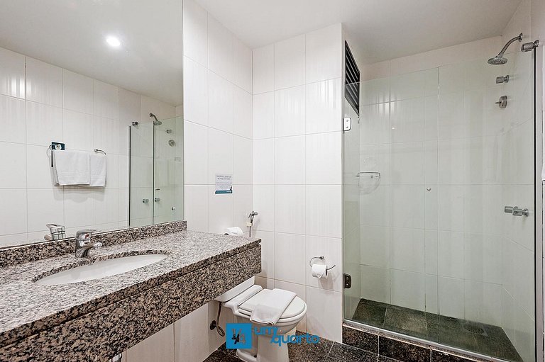 Loft Próx. Shopping Curitiba by ¼ UmQuarto.