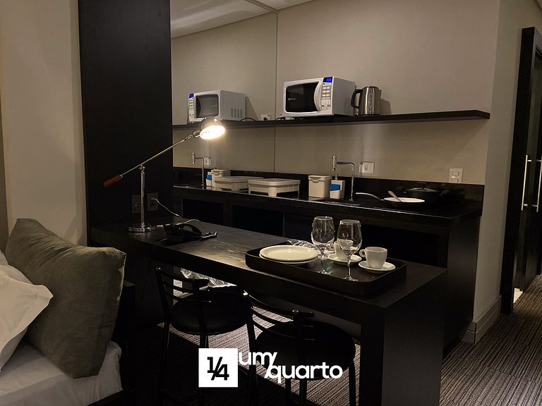 Loft com Cozinha by ¼ UmQuarto 6-PR.