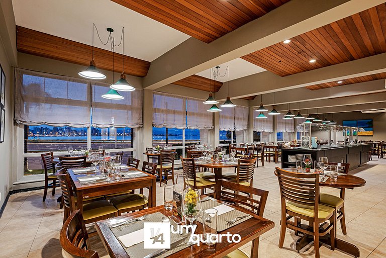Loft Hercílio Luz by ¼ UmQuarto.