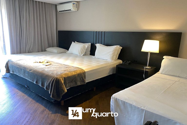 Loft Hercílio Luz by ¼ UmQuarto.
