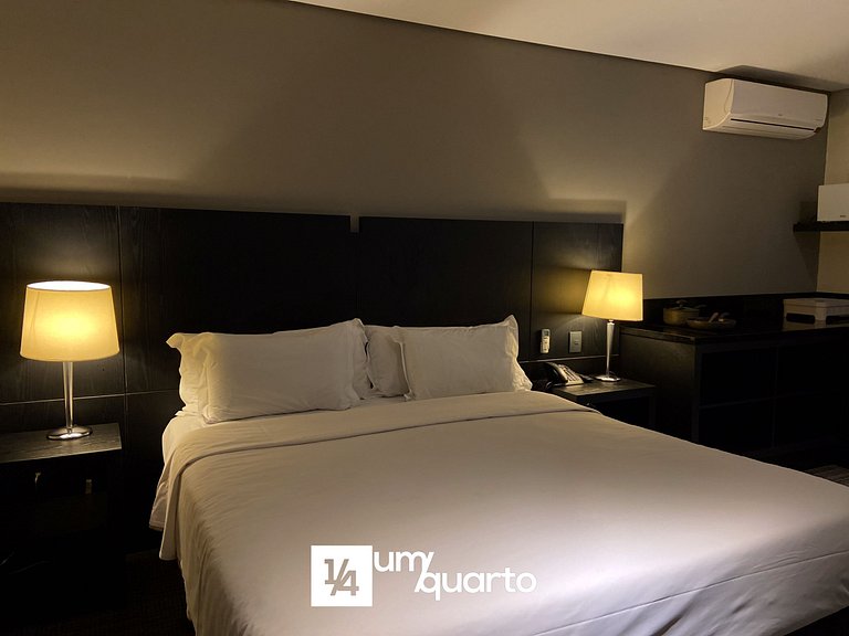 Loft com Cozinha by ¼ UmQuarto 9-PR.