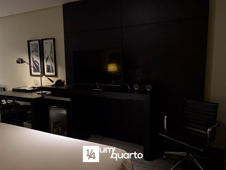 Loft com Cozinha by ¼ UmQuarto 9-PR.