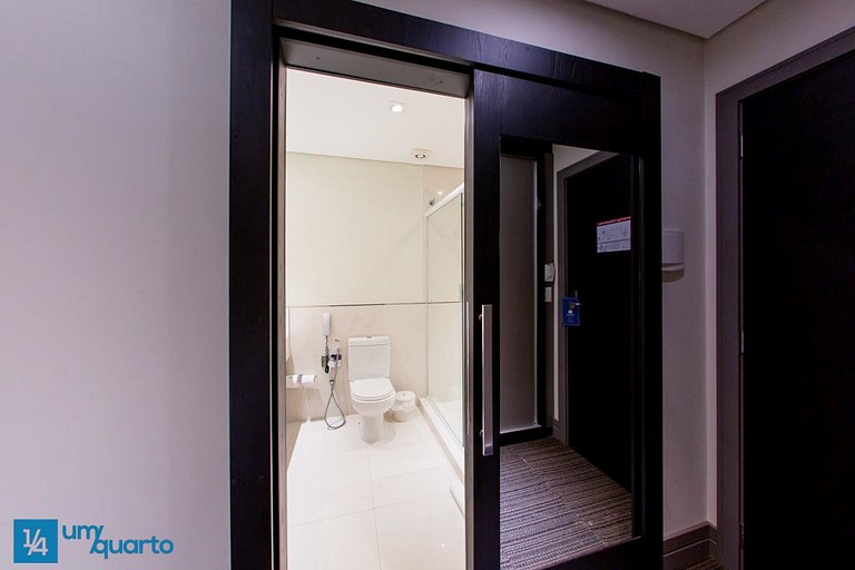 Loft com Cozinha by ¼ UmQuarto 9-PR.