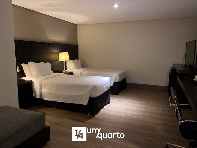 Suite Twin by ¼ UmQuarto 11-PR.