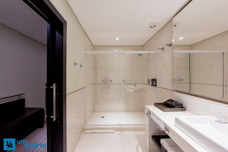 Suite Twin by ¼ UmQuarto 11-PR.