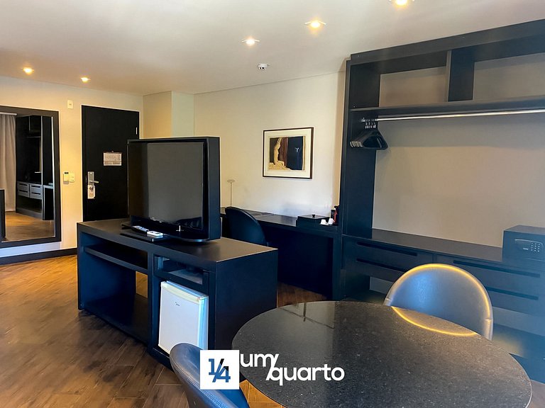 Loft Hercílio Luz by ¼ UmQuarto.