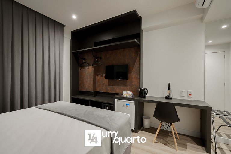 Loft prox. Arena Condá by ¼ UmQuarto
