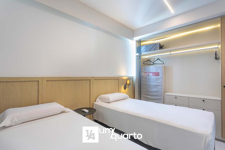 Flat Heron Marinho by ¼ UmQuarto.