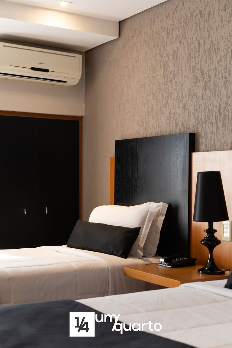 Loft Batel by ¼ UmQuarto.