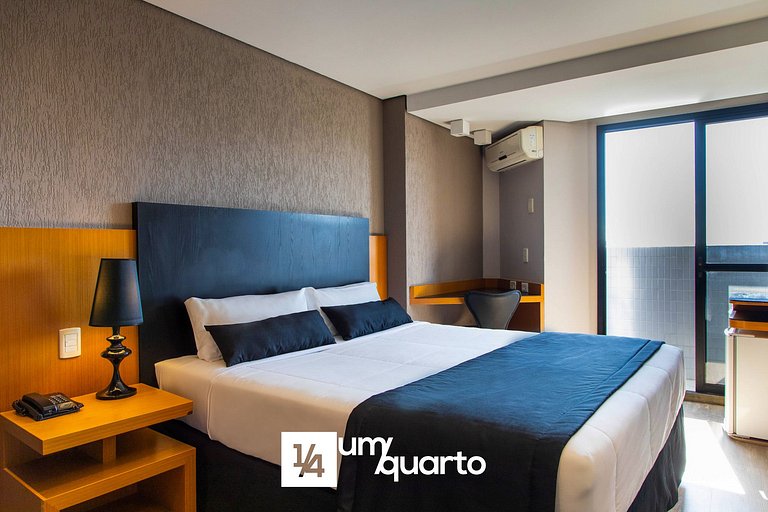 Loft Batel by ¼ UmQuarto.