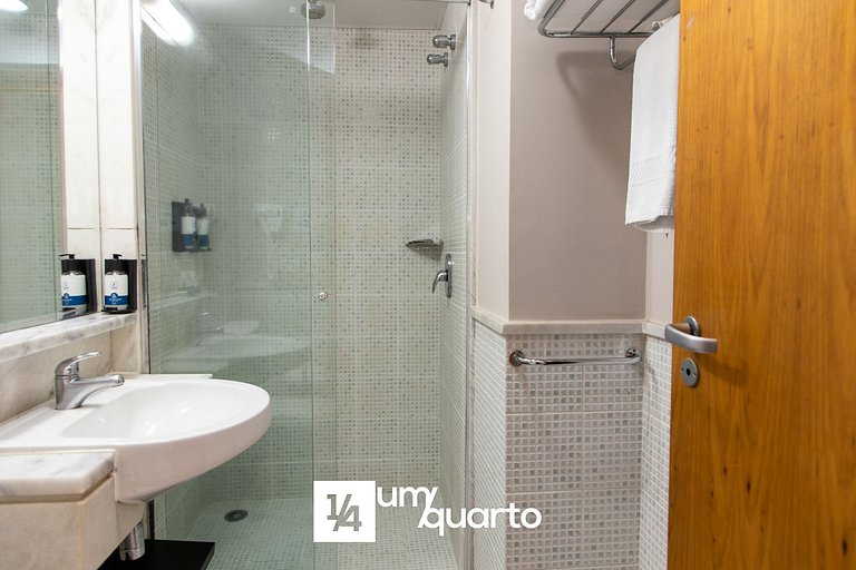 Loft Batel by ¼ UmQuarto.