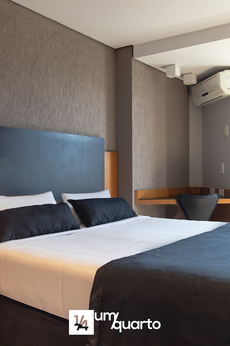 Loft Batel by ¼ UmQuarto.