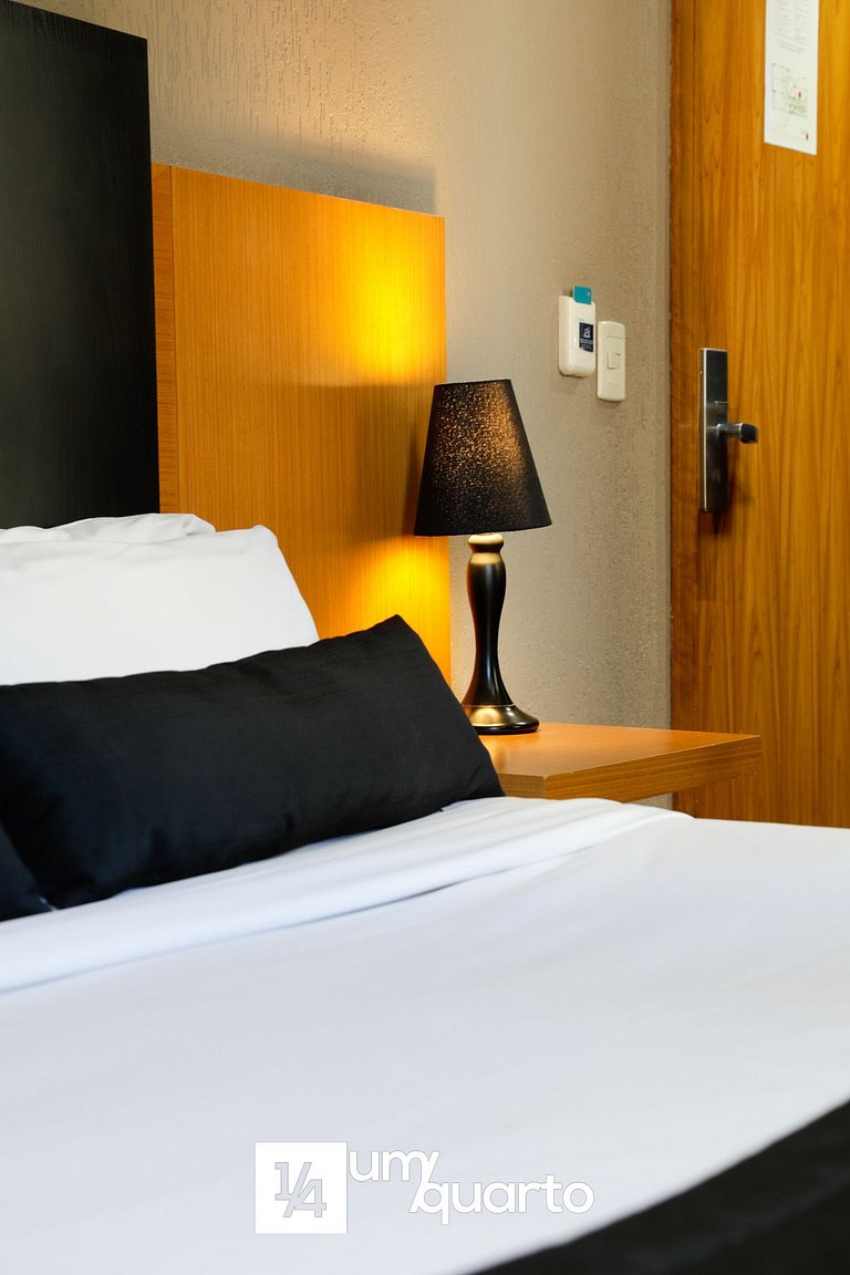 Loft Batel by ¼ UmQuarto.