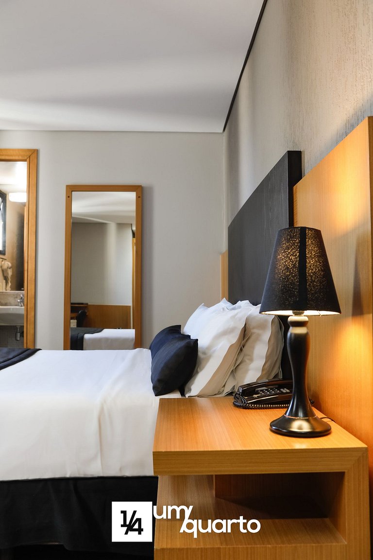 Loft Batel by ¼ UmQuarto.