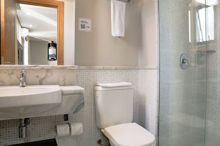 Loft Batel by ¼ UmQuarto.