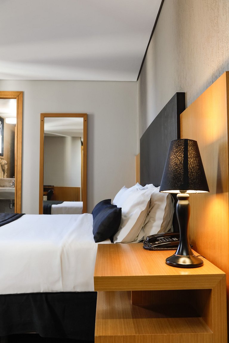 Loft Batel by ¼ UmQuarto.