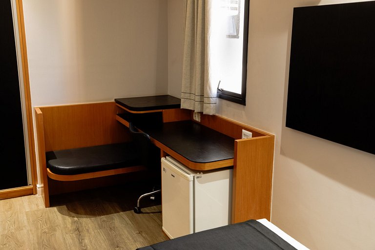 Loft Batel by ¼ UmQuarto.