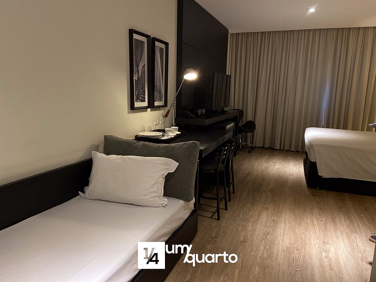 Loft com Cozinha by ¼ UmQuarto 5-PR.