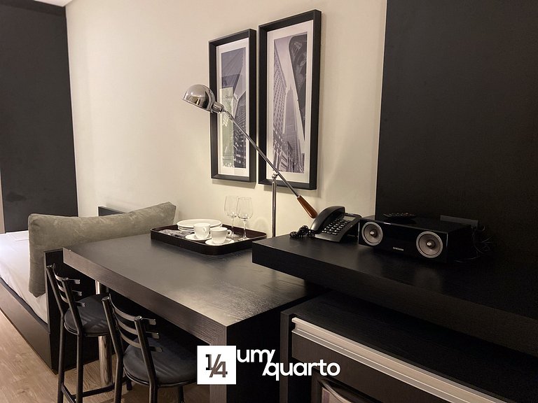 Loft com Cozinha by ¼ UmQuarto 5-PR.
