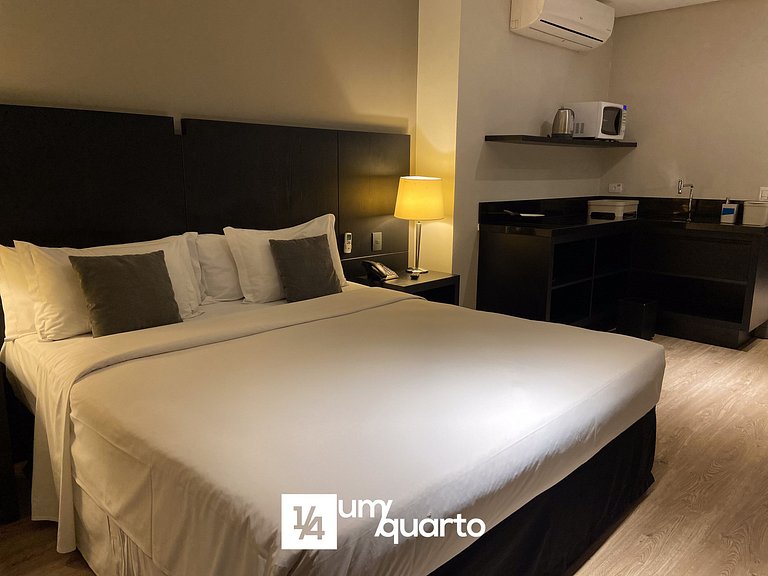 Loft com Cozinha by ¼ UmQuarto 5-PR.