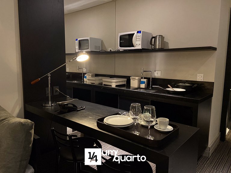 Loft com Cozinha by ¼ UmQuarto 6-PR.