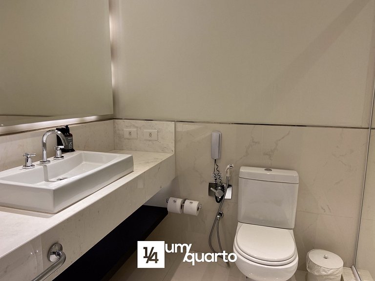 Loft com Cozinha by ¼ UmQuarto 9-PR.