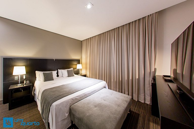 Manhattan by ¼ UmQuarto 10-PR.