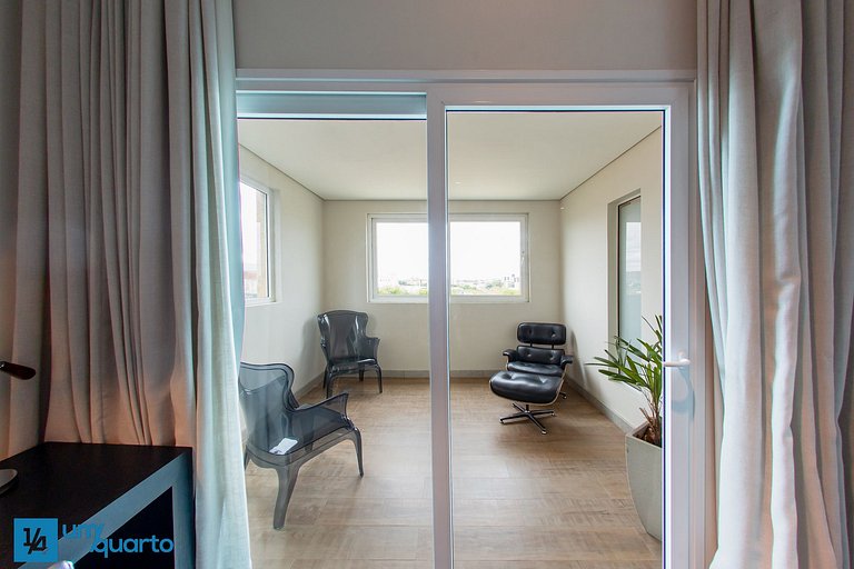 Manhattan by ¼ UmQuarto 10-PR.