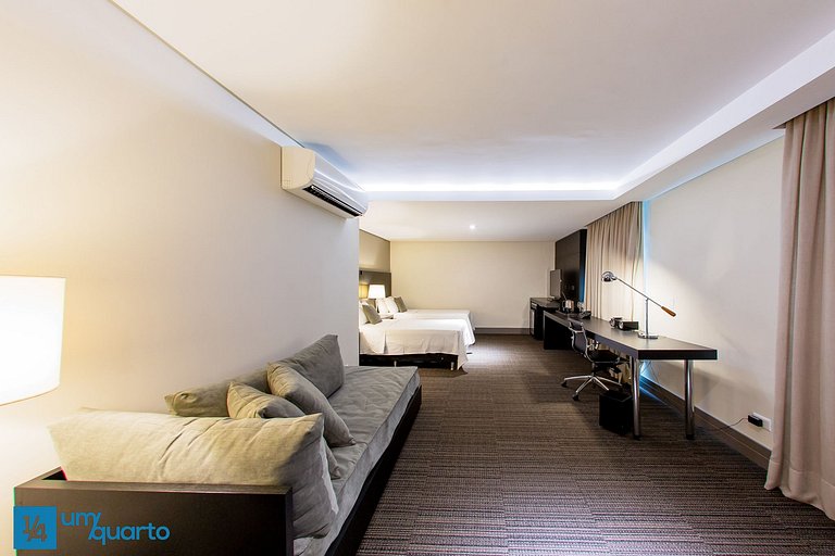 Suite by ¼ UmQuarto 11-PR.