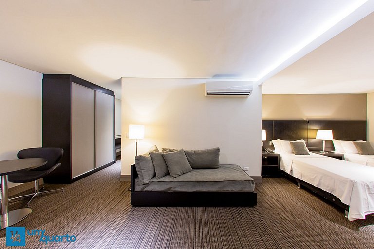 Suite by ¼ UmQuarto 11-PR.