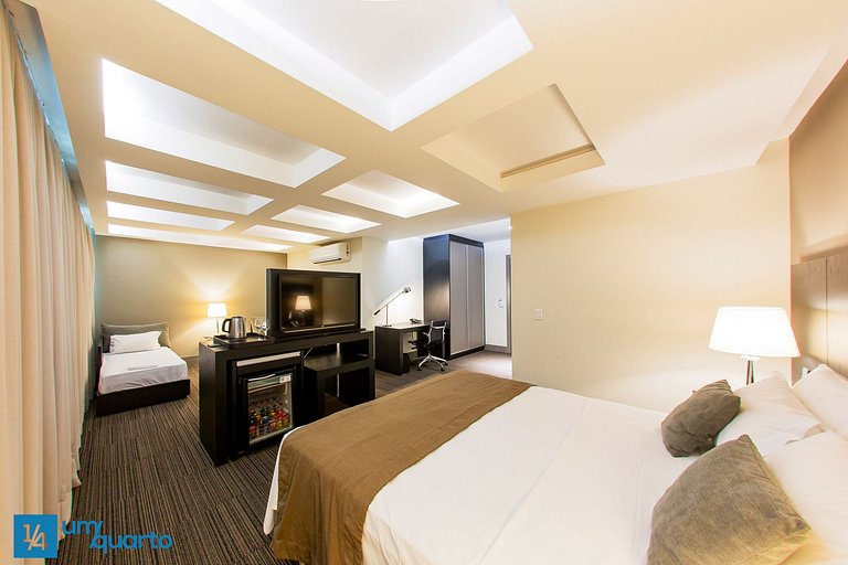 Loft Família by ¼ UmQuarto 12-PR.