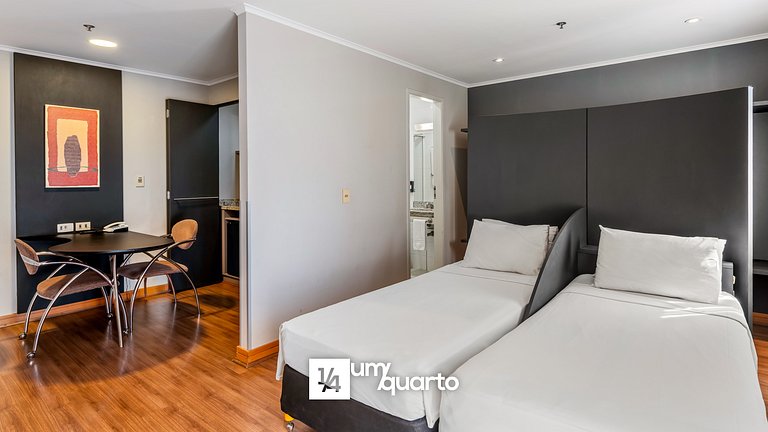 Loft Ibirapuera by ¼ UmQuarto.