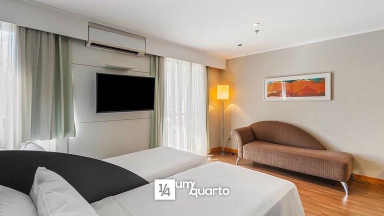 Loft Ibirapuera by ¼ UmQuarto.