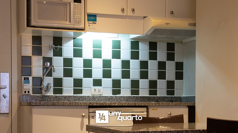 Loft Próx. Shopping Curitiba by ¼ UmQuarto.