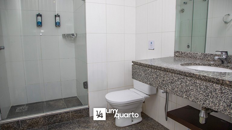 Loft Próx. Shopping Curitiba by ¼ UmQuarto.