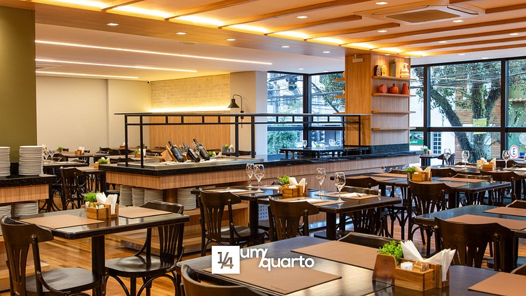 Loft Próx. Shopping Curitiba by ¼ UmQuarto.