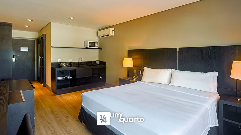 Loft com Cozinha by ¼ UmQuarto 7-PR.