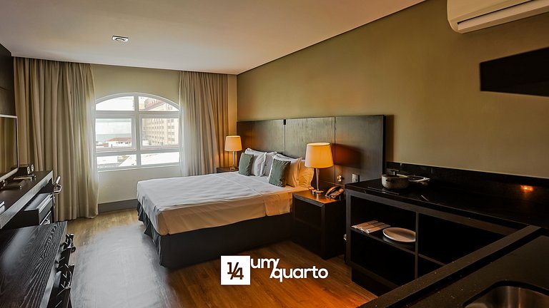 Loft com Cozinha by ¼ UmQuarto 9-PR.