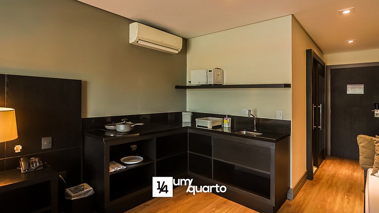 Loft com Cozinha by ¼ UmQuarto 9-PR.