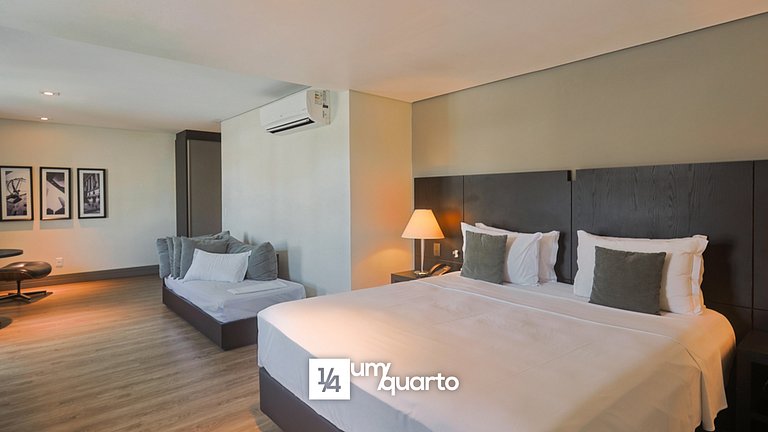 Suite by ¼ UmQuarto 11-PR.