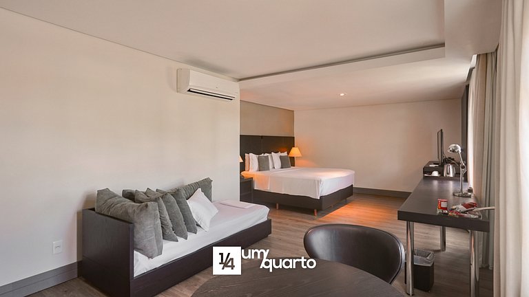 Suite by ¼ UmQuarto 11-PR.