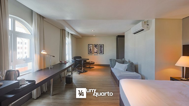Suite by ¼ UmQuarto 11-PR.